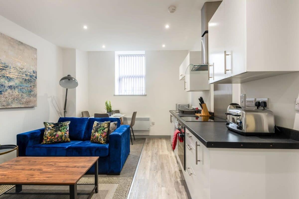 Smart 2 Bed Budget Apartment In Central 동커스터 외부 사진